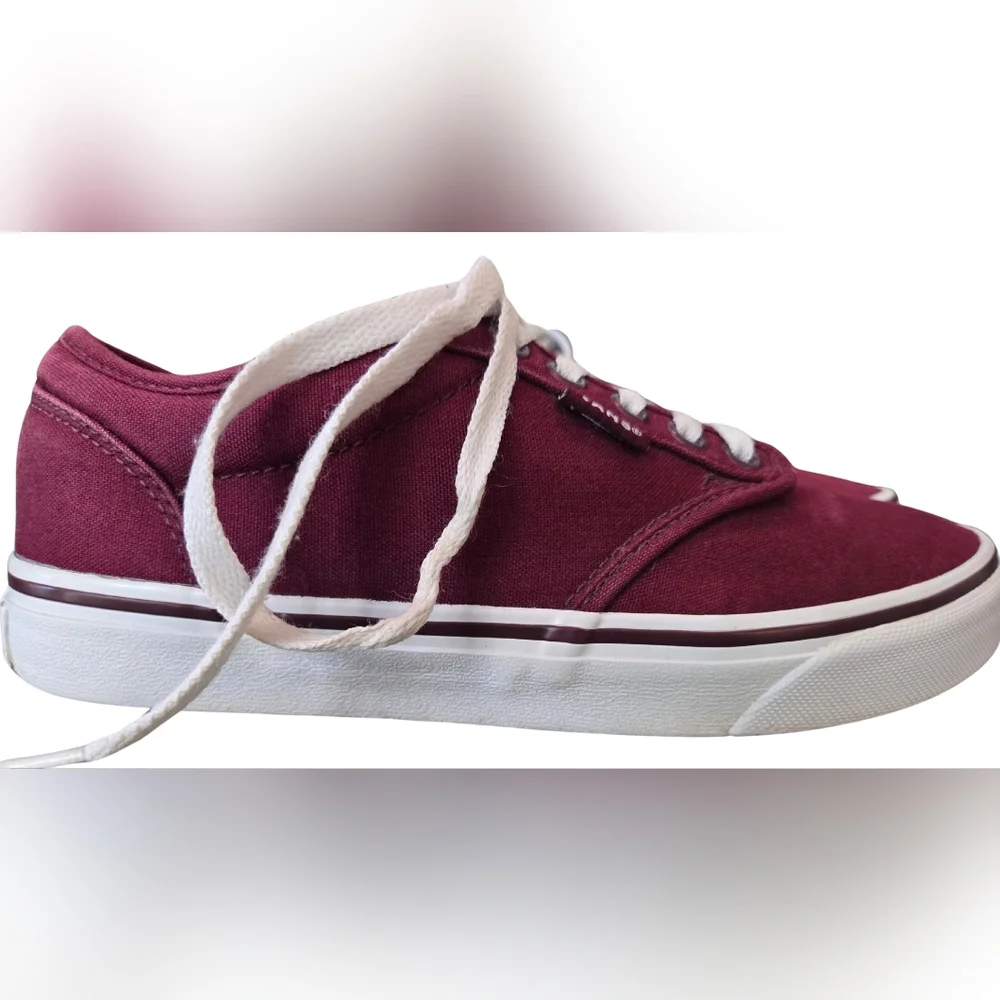 Vans Authentic Low Top Women's Sneakers in Burgundy and White -‎ Size 7